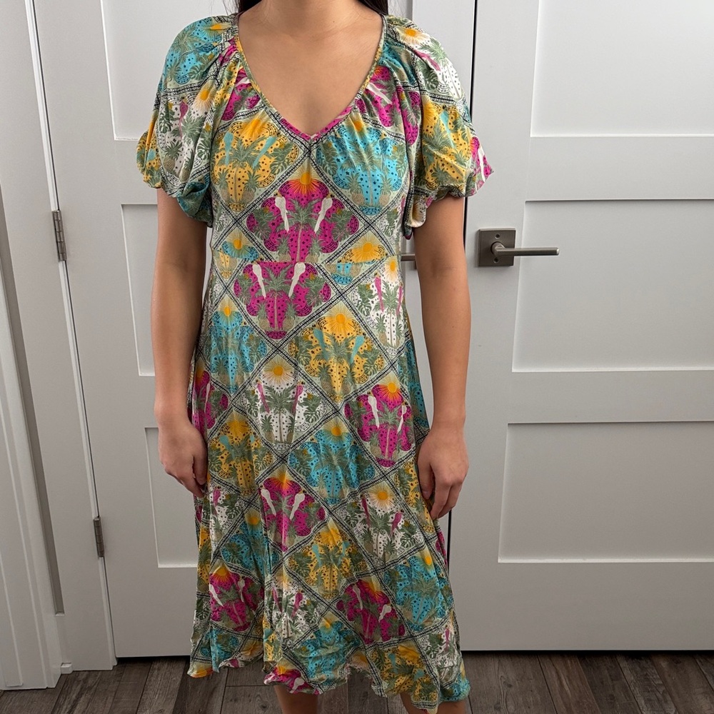 LOFT Multicolor Tropical Floral Patchwork V-Neck Midi Dress NWT Size 4 Petite